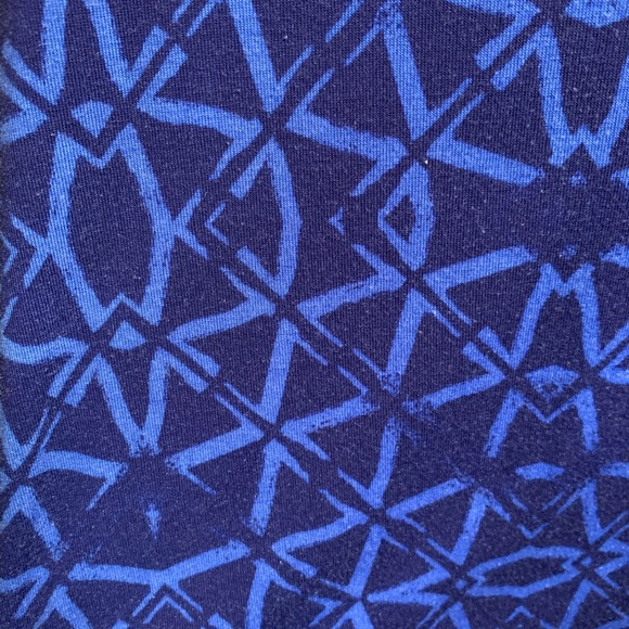 Lularoe top - Picture 2 of 3